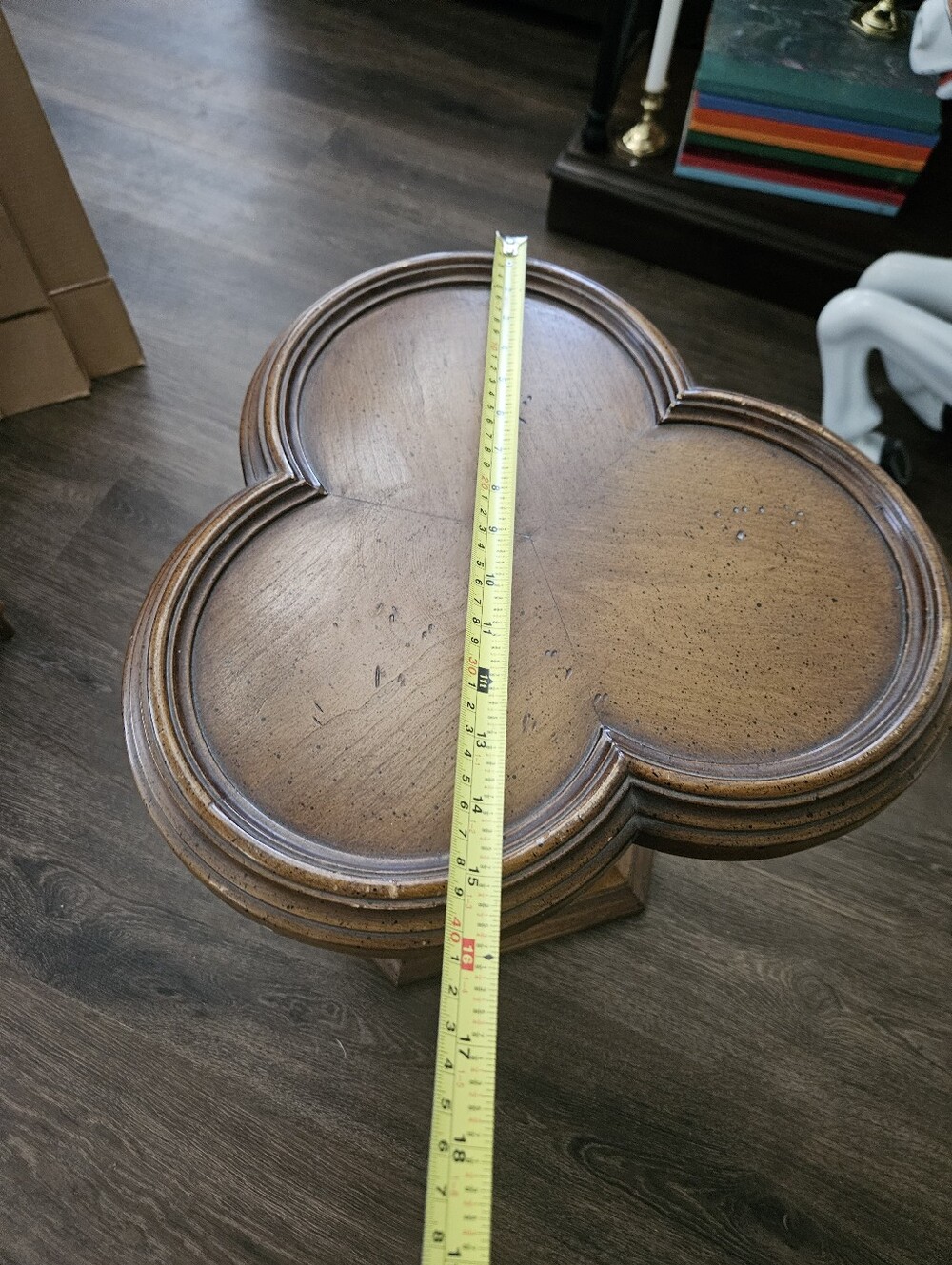 Vintage Clover-Top Accent Table in Warm Brown - Picture 9 of 9
